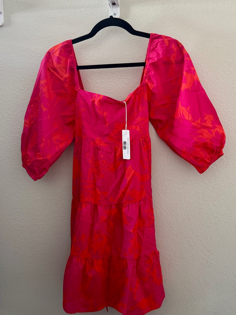 Olivaceous Hot Pink & Coral Puff-Sleeve Tiered Mini Dress
